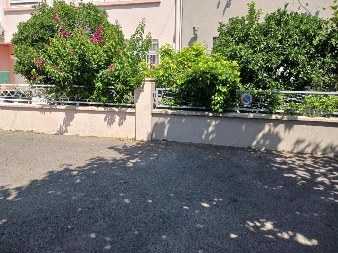 Privatunterkunft Confort,gare Tgv ,wifi,climatisation, Parking,pt Dejeuner *